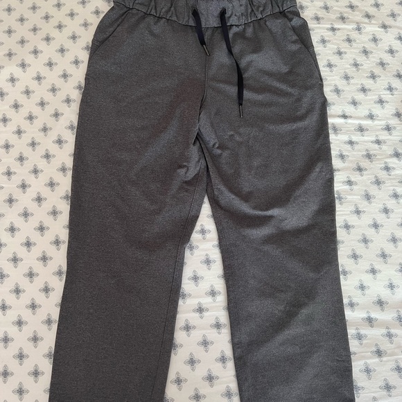 lululemon cropped work pants - Picture 4 of 4